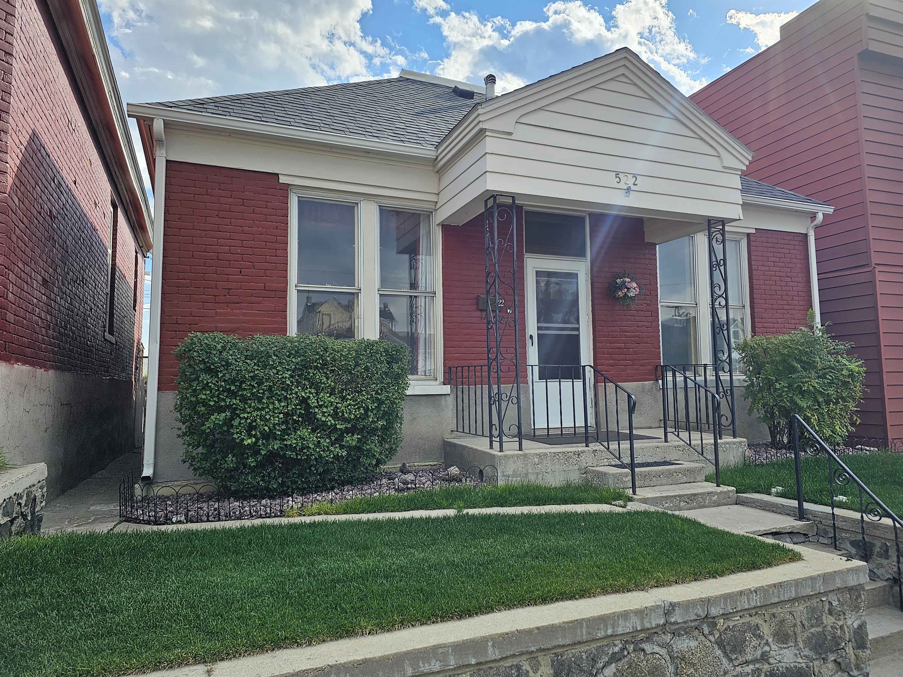 522 W Granite